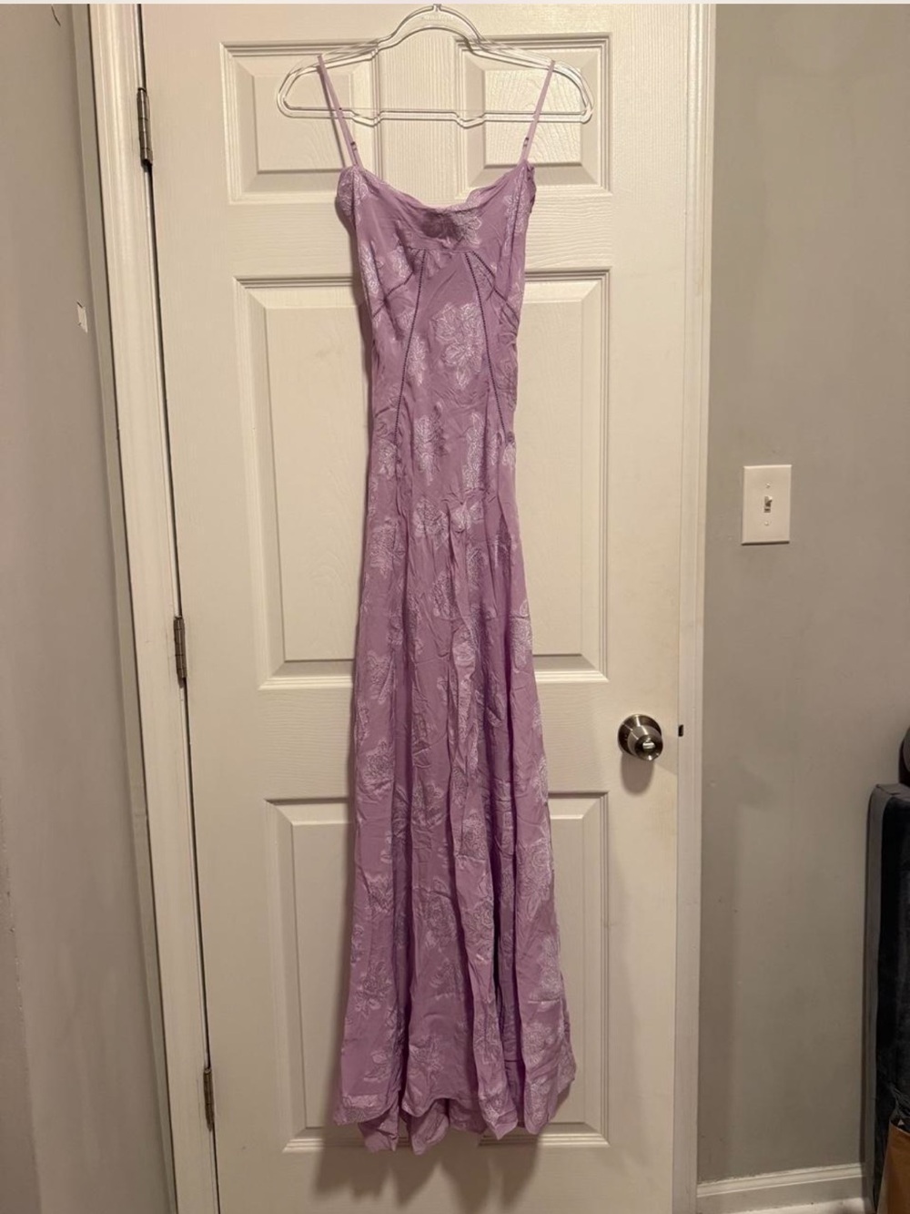 HOUSE OF CB Seren Orchid Floral Lace Back Maxi Dress NWOT - Picture 4 of 8